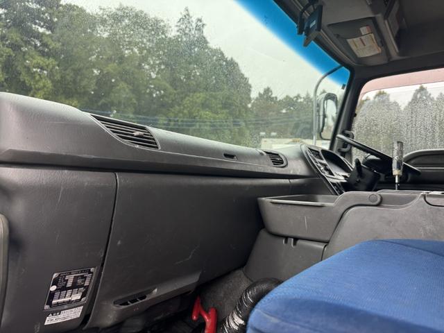 ギガ 2.9t吊4段クレーン アルミブロック 4軸低床 エアサス タダノ ZE504HRE ラジコン フックイン 8,670×2,390 積載11.9t F7 7速 マニュアル フルメッキ リターダ 吊t数2.9t吊 4段ブーム 古河ユニック UNIC 大型クレーン(44枚目)