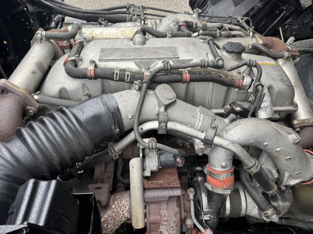 ギガ 2.9t吊4段クレーン アルミブロック 4軸低床 エアサス タダノ ZE504HRE ラジコン フックイン 8,670×2,390 積載11.9t F7 7速 マニュアル フルメッキ リターダ 吊t数2.9t吊 4段ブーム 古河ユニック UNIC 大型クレーン(48枚目)