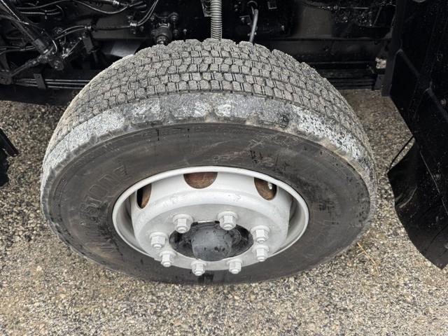 ギガ 2.9t吊4段クレーン アルミブロック 4軸低床 エアサス タダノ ZE504HRE ラジコン フックイン 8,670×2,390 積載11.9t F7 7速 マニュアル フルメッキ リターダ 吊t数2.9t吊 4段ブーム 古河ユニック UNIC 大型クレーン(52枚目)