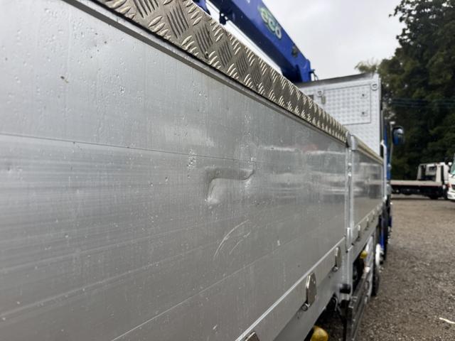 ギガ 2.9t吊4段クレーン アルミブロック 4軸低床 エアサス タダノ ZE504HRE ラジコン フックイン 8,670×2,390 積載11.9t F7 7速 マニュアル フルメッキ リターダ 吊t数2.9t吊 4段ブーム 古河ユニック UNIC 大型クレーン(60枚目)