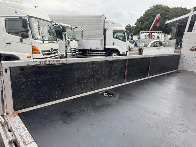 キャンター 木平　標準セミロング　走行３７千ｋｍ　床板張り替え済み　３方開　丸かんフック２対　積載３ｔ　Ｉ５　５速　マニュアル　平ボディー　平ボデー　ＥＴＣ２．０　バックカメラ　ＬＤＷＳ　アクティブブレーキアシスト（ＡＭＢ）（11枚目）