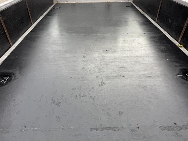 キャンター 木平　標準セミロング　走行３７千ｋｍ　床板張り替え済み　３方開　丸かんフック２対　積載３ｔ　Ｉ５　５速　マニュアル　平ボディー　平ボデー　ＥＴＣ２．０　バックカメラ　ＬＤＷＳ　アクティブブレーキアシスト（ＡＭＢ）（13枚目）