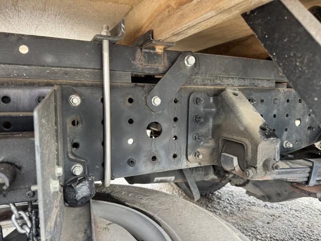 キャンター 木平　標準セミロング　走行３７千ｋｍ　床板張り替え済み　３方開　丸かんフック２対　積載３ｔ　Ｉ５　５速　マニュアル　平ボディー　平ボデー　ＥＴＣ２．０　バックカメラ　ＬＤＷＳ　アクティブブレーキアシスト（ＡＭＢ）（15枚目）