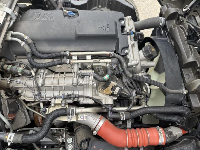 キャンター 木平　標準セミロング　走行３７千ｋｍ　床板張り替え済み　３方開　丸かんフック２対　積載３ｔ　Ｉ５　５速　マニュアル　平ボディー　平ボデー　ＥＴＣ２．０　バックカメラ　ＬＤＷＳ　アクティブブレーキアシスト（ＡＭＢ）（32枚目）