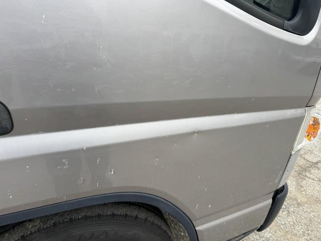 キャンター 木平　標準セミロング　走行３７千ｋｍ　床板張り替え済み　３方開　丸かんフック２対　積載３ｔ　Ｉ５　５速　マニュアル　平ボディー　平ボデー　ＥＴＣ２．０　バックカメラ　ＬＤＷＳ　アクティブブレーキアシスト（ＡＭＢ）（39枚目）