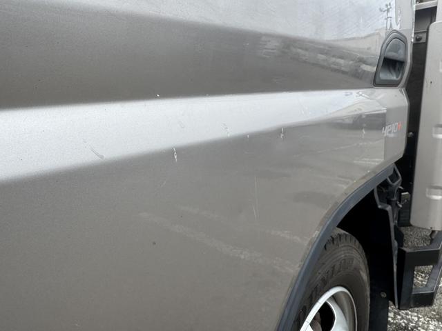 キャンター 木平　標準セミロング　走行３７千ｋｍ　床板張り替え済み　３方開　丸かんフック２対　積載３ｔ　Ｉ５　５速　マニュアル　平ボディー　平ボデー　ＥＴＣ２．０　バックカメラ　ＬＤＷＳ　アクティブブレーキアシスト（ＡＭＢ）（42枚目）