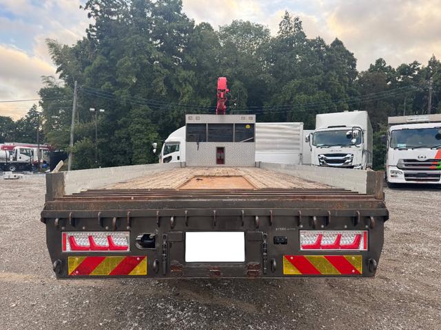 ギガ 2.9t吊4段セルフクレーン アルミブロック 4軸低床 古河ユニック URU504HN フックイン ラジコン スロープハンガー あゆみ板 8,600×2,330 積載11.8t アルミホイール 車検付 フルメッキ シフト:スムーサーG 3ペダル(9枚目)