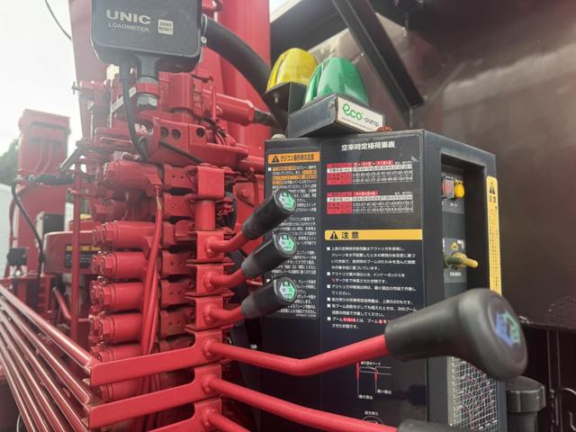 ギガ 2.9t吊4段セルフクレーン アルミブロック 4軸低床 古河ユニック URU504HN フックイン ラジコン スロープハンガー あゆみ板 8,600×2,330 積載11.8t アルミホイール 車検付 フルメッキ シフト:スムーサーG 3ペダル(23枚目)