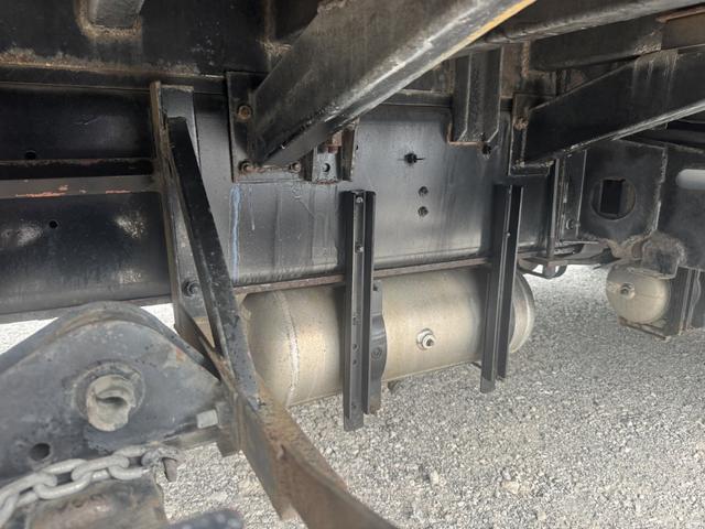 ギガ 2.9t吊4段セルフクレーン アルミブロック 4軸低床 古河ユニック URU504HN フックイン ラジコン スロープハンガー あゆみ板 8,600×2,330 積載11.8t アルミホイール 車検付 フルメッキ シフト:スムーサーG 3ペダル(30枚目)