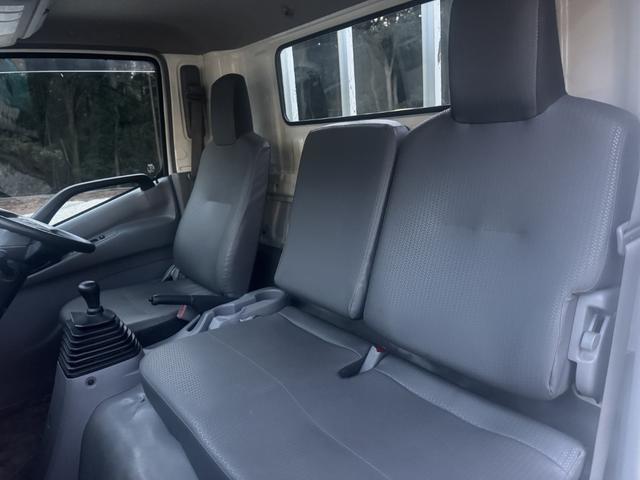 デュトロ 木平 ワイドロング 4,370×2,090 3方開 丸かんフック3対 精工ラック 走行53千km 積載2t F6 6速 マニュアル 平ボディー 平ボデー ETC1.0 アイドリングストップ LEDヘッドライト(31枚目)