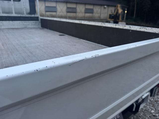 デュトロ 木平 ワイドロング 4,370×2,090 3方開 丸かんフック3対 精工ラック 走行53千km 積載2t F6 6速 マニュアル 平ボディー 平ボデー ETC1.0 アイドリングストップ LEDヘッドライト(48枚目)