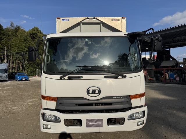 コンドル アルミウイング ワイド ベッド付 エアサス 6,230×2,400×2,400 日本フルハーフ リア観音扉 引出しフック5対 ラッシング2段 積載2.95t F6 6速 マニュアル 4tウイング バックカメラ エアサスコントローラー(6枚目)