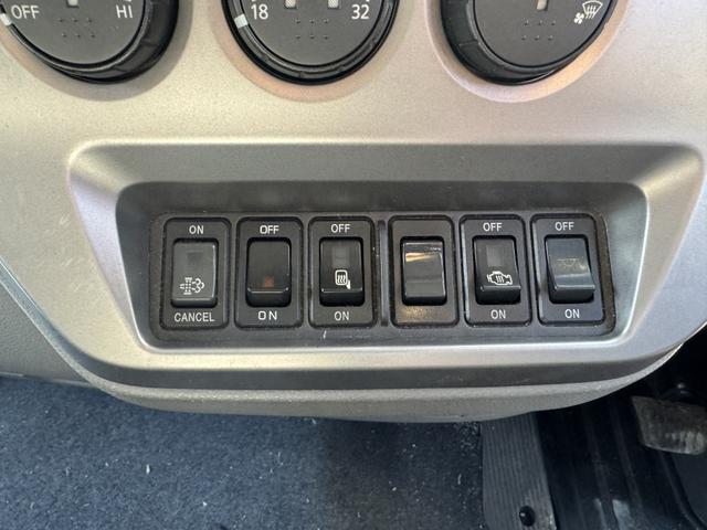 コンドル アルミウイング ワイド ベッド付 エアサス 6,230×2,400×2,400 日本フルハーフ リア観音扉 引出しフック5対 ラッシング2段 積載2.95t F6 6速 マニュアル 4tウイング バックカメラ エアサスコントローラー(38枚目)