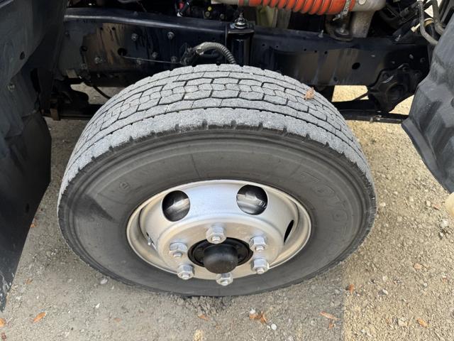 コンドル アルミウイング ワイド ベッド付 エアサス 6,230×2,400×2,400 日本フルハーフ リア観音扉 引出しフック5対 ラッシング2段 積載2.95t F6 6速 マニュアル 4tウイング バックカメラ エアサスコントローラー(50枚目)