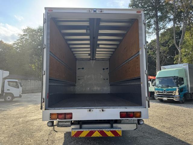 ヒノレンジャー アルミウイング ワイド ベッド付 ハイルーフ 6,270×2,400×2,420 トランテックス リア観音扉 ラッシング2段 引出しフック5対 積載3.05t F6 6速 マニュアル 4t ウイング バックカメラ アイドリングストップ(9枚目)