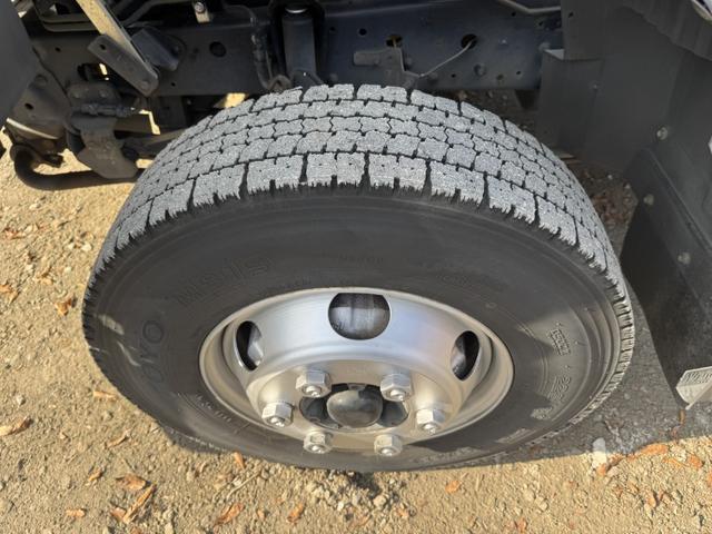 ヒノレンジャー アルミウイング ワイド ベッド付 ハイルーフ 6,270×2,400×2,420 トランテックス リア観音扉 ラッシング2段 引出しフック5対 積載3.05t F6 6速 マニュアル 4t ウイング バックカメラ アイドリングストップ(45枚目)