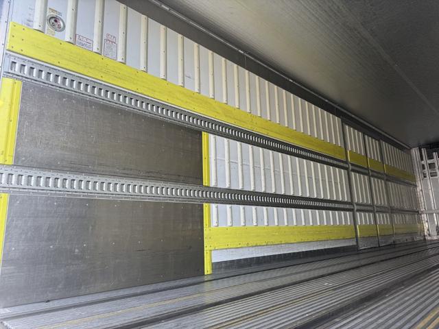 プロフィア 低温冷凍車 4軸低床 エアサス 菱重 -35℃設定 エバハウス スタンバイ サブエンジン 9,430×2,280×2,450 矢野特殊 サイド観音扉 ジョロダーレール ステンレス使用 積載13t リターダ 車検付 F7 マニュアル(12枚目)