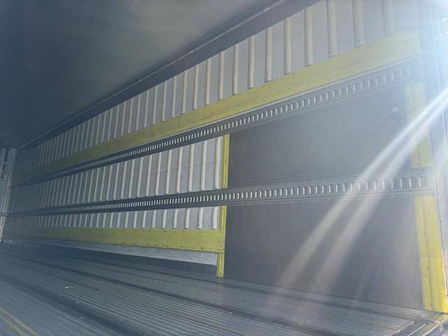 プロフィア 低温冷凍車 4軸低床 エアサス 菱重 -35℃設定 エバハウス スタンバイ サブエンジン 9,430×2,280×2,450 矢野特殊 サイド観音扉 ジョロダーレール ステンレス使用 積載13t リターダ 車検付 F7 マニュアル(13枚目)