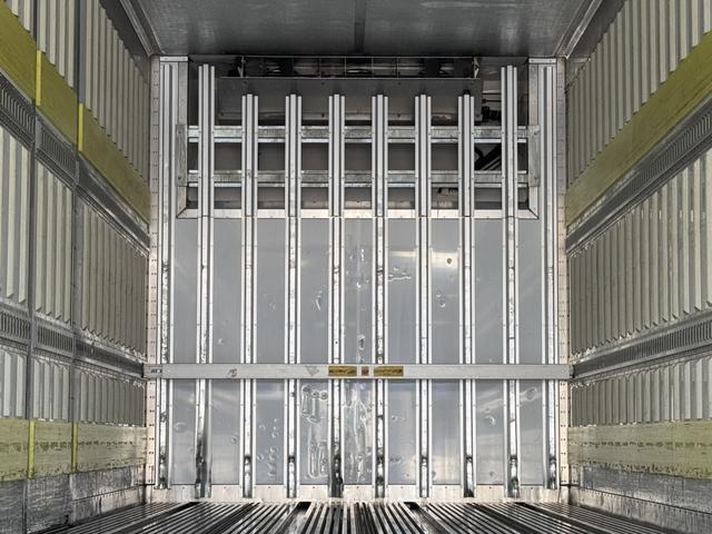 プロフィア 低温冷凍車 4軸低床 エアサス 菱重 -35℃設定 エバハウス スタンバイ サブエンジン 9,430×2,280×2,450 矢野特殊 サイド観音扉 ジョロダーレール ステンレス使用 積載13t リターダ 車検付 F7 マニュアル(16枚目)