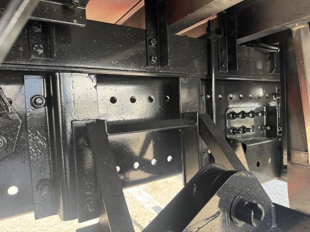 プロフィア 低温冷凍車 4軸低床 エアサス 菱重 -35℃設定 エバハウス スタンバイ サブエンジン 9,430×2,280×2,450 矢野特殊 サイド観音扉 ジョロダーレール ステンレス使用 積載13t リターダ 車検付 F7 マニュアル(24枚目)