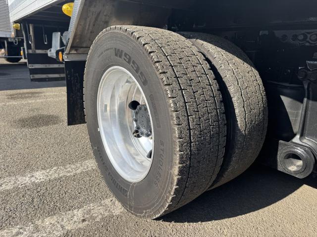 プロフィア 低温冷凍車 4軸低床 エアサス 菱重 -35℃設定 エバハウス スタンバイ サブエンジン 9,430×2,280×2,450 矢野特殊 サイド観音扉 ジョロダーレール ステンレス使用 積載13t リターダ 車検付 F7 マニュアル(45枚目)