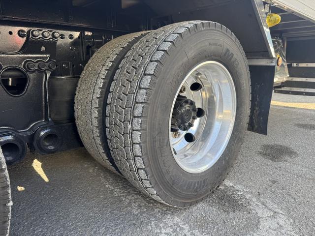 プロフィア 低温冷凍車 4軸低床 エアサス 菱重 -35℃設定 エバハウス スタンバイ サブエンジン 9,430×2,280×2,450 矢野特殊 サイド観音扉 ジョロダーレール ステンレス使用 積載13t リターダ 車検付 F7 マニュアル(46枚目)