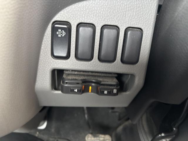 キャンター 木平　ワイドロング　垂直ゲート　走行７６千ｋｍ　積載２ｔ　Ｉ５　５速　マニュアル　新明和　パワーゲート　ゲート付き　平ボディー　平ボデー　２ｔ平　ＥＴＣ１．０（31枚目）