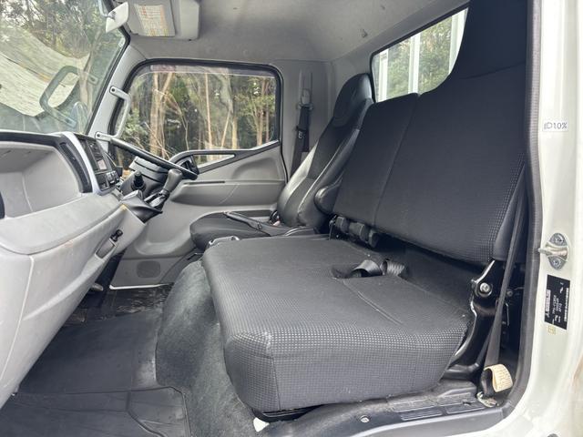 キャンター 木平　ワイドロング　垂直ゲート　走行７６千ｋｍ　積載２ｔ　Ｉ５　５速　マニュアル　新明和　パワーゲート　ゲート付き　平ボディー　平ボデー　２ｔ平　ＥＴＣ１．０（34枚目）