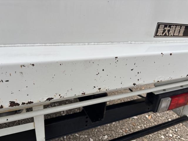 キャンター 木平　ワイドロング　垂直ゲート　走行７６千ｋｍ　積載２ｔ　Ｉ５　５速　マニュアル　新明和　パワーゲート　ゲート付き　平ボディー　平ボデー　２ｔ平　ＥＴＣ１．０（46枚目）