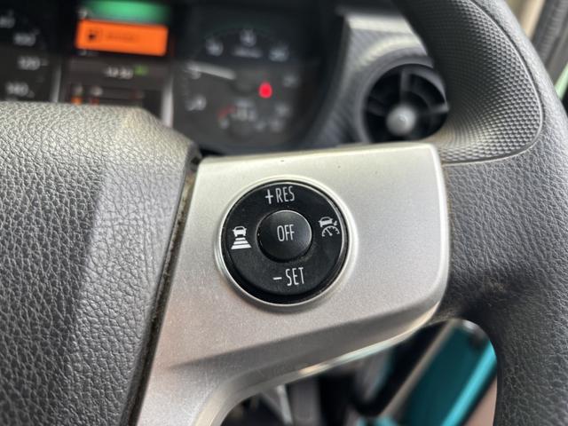 ヒノレンジャー アルミバン ワイド ベッド付 エアサス ハイルーフ 日本フルハーフ 6,210×2,390×2,570 サイドドア ステンレス使用 メッキパーツ アルミホイール 積載2.6t F6 6速 マニュアル 4tウイング バックカメラ シートヒーター付(31枚目)