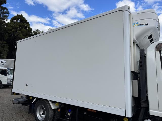 エルフトラック 低温冷凍車 格納ゲート ワイドロング 東プレ XV35LODW02-U -30℃設定 エバハウス サイドドア 4,500×2,000×1,920 積載3.5t 車検付 シフト:スムーサーEX 2ペダル セミオートマ 低温仕様 パワーゲート(7枚目)