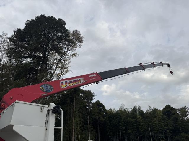 ファイター ２．９ｔ吊６段クレーン　木平　ワイド　ベッド付　増トン　古河ユニック　ＵＲＵ３７６　フックイン　ラジコン　差し違いアウトリガー　リアアウトリガー　油圧ゲート　５，６００×２，４００　積載５．４ｔ　Ｆ６　６速　マニュアル　増ｔクレーン　吊ｔ数２．９ｔ吊（16枚目）