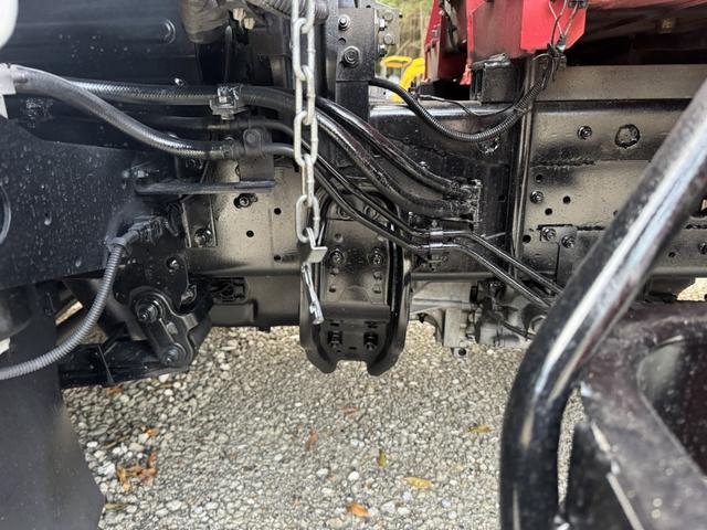 ファイター ２．９ｔ吊６段クレーン　木平　ワイド　ベッド付　増トン　古河ユニック　ＵＲＵ３７６　フックイン　ラジコン　差し違いアウトリガー　リアアウトリガー　油圧ゲート　５，６００×２，４００　積載５．４ｔ　Ｆ６　６速　マニュアル　増ｔクレーン　吊ｔ数２．９ｔ吊（27枚目）