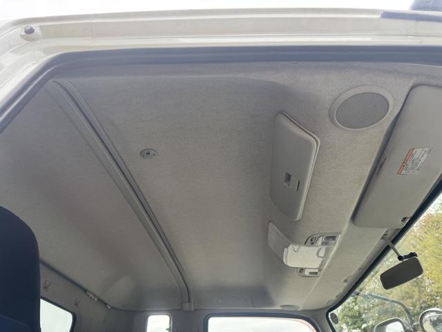 ファイター ２．９ｔ吊６段クレーン　木平　ワイド　ベッド付　増トン　古河ユニック　ＵＲＵ３７６　フックイン　ラジコン　差し違いアウトリガー　リアアウトリガー　油圧ゲート　５，６００×２，４００　積載５．４ｔ　Ｆ６　６速　マニュアル　増ｔクレーン　吊ｔ数２．９ｔ吊（46枚目）