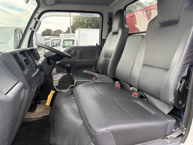 エルフトラック アームロール 新明和 CCA22-12T ツインホイスト 5t限定免許対応 積載2t F6 6速 マニュアル 脱着装置付きコンテナ専用車 コンテナ車 新明和アームロール(30枚目)