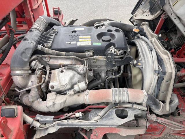 エルフトラック アームロール 新明和 CCA22-12T ツインホイスト 5t限定免許対応 積載2t F6 6速 マニュアル 脱着装置付きコンテナ専用車 コンテナ車 新明和アームロール(33枚目)