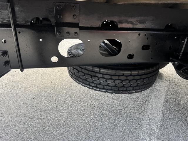 フォワード 2.9t吊4段クレーン 木平 タダノ ZE364HR フックイン ラジコン 差し違いアウトリガー 5,600×2,160 走行25千km 積載2.75t F6 6速 マニュアル 吊t数2.9t吊 4段ブーム 古河ユニック UNIC(30枚目)