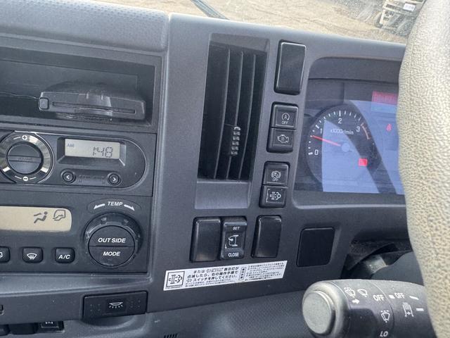 フォワード 2.9t吊4段クレーン 木平 タダノ ZE364HR フックイン ラジコン 差し違いアウトリガー 5,600×2,160 走行25千km 積載2.75t F6 6速 マニュアル 吊t数2.9t吊 4段ブーム 古河ユニック UNIC(38枚目)