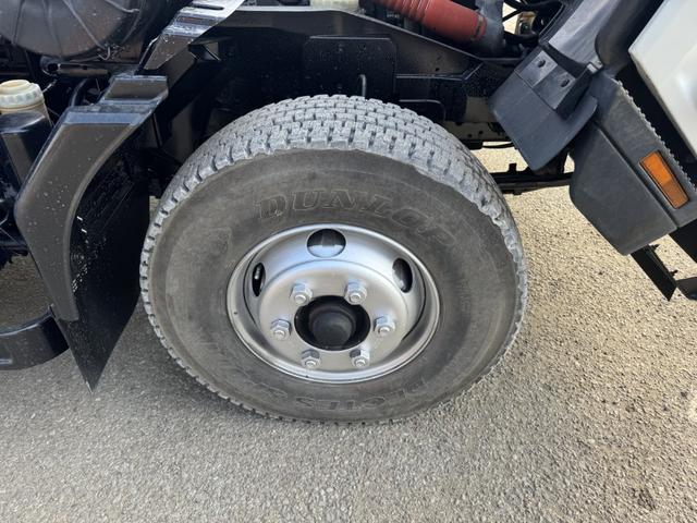 フォワード 2.9t吊4段クレーン 木平 タダノ ZE364HR フックイン ラジコン 差し違いアウトリガー 5,600×2,160 走行25千km 積載2.75t F6 6速 マニュアル 吊t数2.9t吊 4段ブーム 古河ユニック UNIC(46枚目)