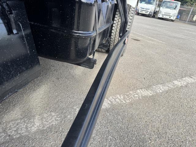 フォワード 2.9t吊4段クレーン 木平 タダノ ZE364HR フックイン ラジコン 差し違いアウトリガー 5,600×2,160 走行25千km 積載2.75t F6 6速 マニュアル 吊t数2.9t吊 4段ブーム 古河ユニック UNIC(50枚目)