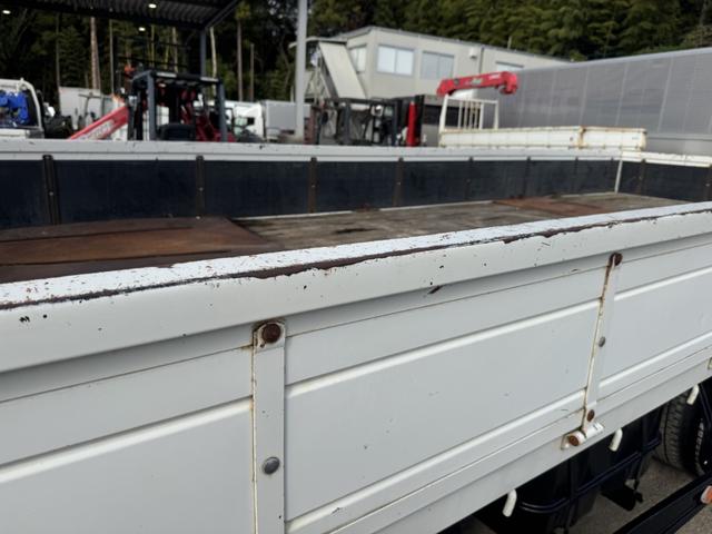 フォワード 2.9t吊4段クレーン 木平 タダノ ZE364HR フックイン ラジコン 差し違いアウトリガー 5,600×2,160 走行25千km 積載2.75t F6 6速 マニュアル 吊t数2.9t吊 4段ブーム 古河ユニック UNIC(56枚目)