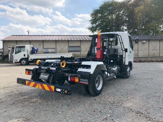ファイター フックロール　極東開発　ＪＭ０４－５５－Ｄ　ツインホイスト　キャブバックステップ　ラジコン　走行３９０ｋｍ　車検付　積載３．４５ｔ　Ｆ６　６速　マニュアル　アームロール　バックカメラ　ＬＤＷＳ（4枚目）