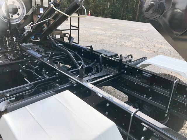 ファイター フックロール　極東開発　ＪＭ０４－５５－Ｄ　ツインホイスト　キャブバックステップ　ラジコン　走行３９０ｋｍ　車検付　積載３．４５ｔ　Ｆ６　６速　マニュアル　アームロール　バックカメラ　ＬＤＷＳ（14枚目）