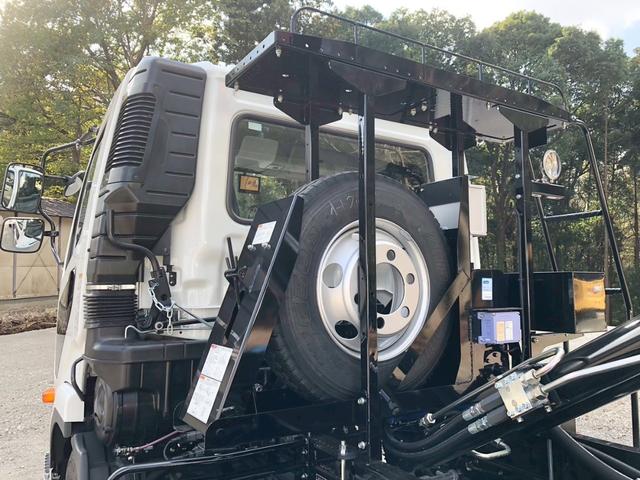 ファイター フックロール　極東開発　ＪＭ０４－５５－Ｄ　ツインホイスト　キャブバックステップ　ラジコン　走行３９０ｋｍ　車検付　積載３．４５ｔ　Ｆ６　６速　マニュアル　アームロール　バックカメラ　ＬＤＷＳ（18枚目）