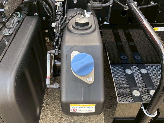 ファイター フックロール　極東開発　ＪＭ０４－５５－Ｄ　ツインホイスト　キャブバックステップ　ラジコン　走行３９０ｋｍ　車検付　積載３．４５ｔ　Ｆ６　６速　マニュアル　アームロール　バックカメラ　ＬＤＷＳ（25枚目）