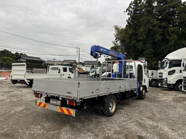 エルフトラック ２．６ｔ吊３段クレーン　アルミブロック　ワイド超ロング　タダノ　ＺＸ２６３ＨＳＡ　フックイン　ラジコン　４，０００×２，０８０　積載３ｔ　Ｆ６　６速　マニュアル　小型クレーン　古河ユニック　ＵＮＩＣ　送信機　アルミアオリ　アルミ平　ＥＴＣ１．０（4枚目）