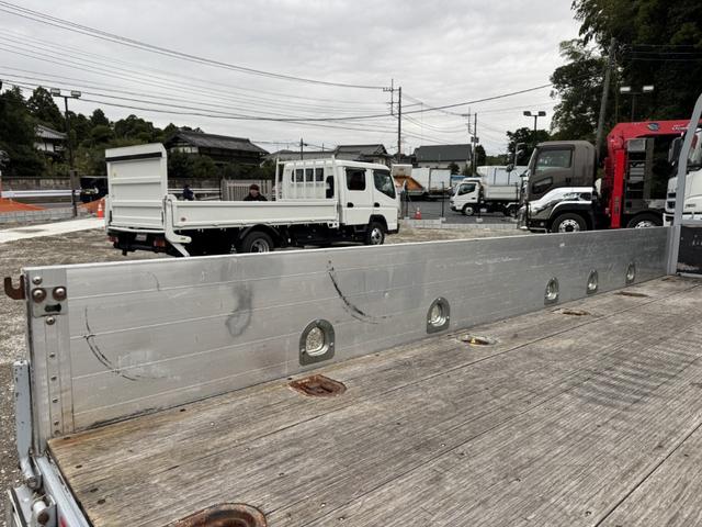 エルフトラック ２．６ｔ吊３段クレーン　アルミブロック　ワイド超ロング　タダノ　ＺＸ２６３ＨＳＡ　フックイン　ラジコン　４，０００×２，０８０　積載３ｔ　Ｆ６　６速　マニュアル　小型クレーン　古河ユニック　ＵＮＩＣ　送信機　アルミアオリ　アルミ平　ＥＴＣ１．０（11枚目）