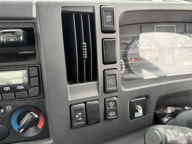 エルフトラック ２．６ｔ吊３段クレーン　アルミブロック　ワイド超ロング　タダノ　ＺＸ２６３ＨＳＡ　フックイン　ラジコン　４，０００×２，０８０　積載３ｔ　Ｆ６　６速　マニュアル　小型クレーン　古河ユニック　ＵＮＩＣ　送信機　アルミアオリ　アルミ平　ＥＴＣ１．０（36枚目）