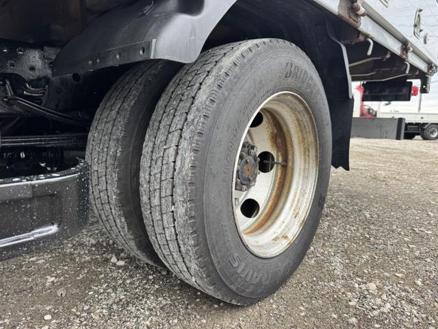 エルフトラック ２．６ｔ吊３段クレーン　アルミブロック　ワイド超ロング　タダノ　ＺＸ２６３ＨＳＡ　フックイン　ラジコン　４，０００×２，０８０　積載３ｔ　Ｆ６　６速　マニュアル　小型クレーン　古河ユニック　ＵＮＩＣ　送信機　アルミアオリ　アルミ平　ＥＴＣ１．０（50枚目）