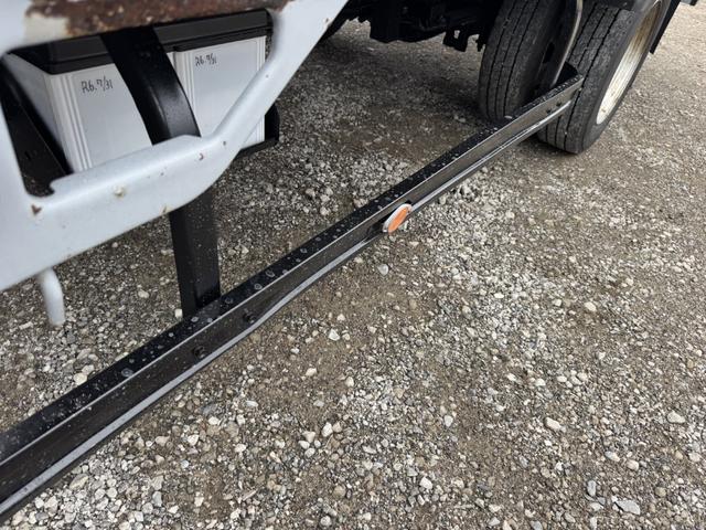 エルフトラック ２．６ｔ吊３段クレーン　アルミブロック　ワイド超ロング　タダノ　ＺＸ２６３ＨＳＡ　フックイン　ラジコン　４，０００×２，０８０　積載３ｔ　Ｆ６　６速　マニュアル　小型クレーン　古河ユニック　ＵＮＩＣ　送信機　アルミアオリ　アルミ平　ＥＴＣ１．０（54枚目）